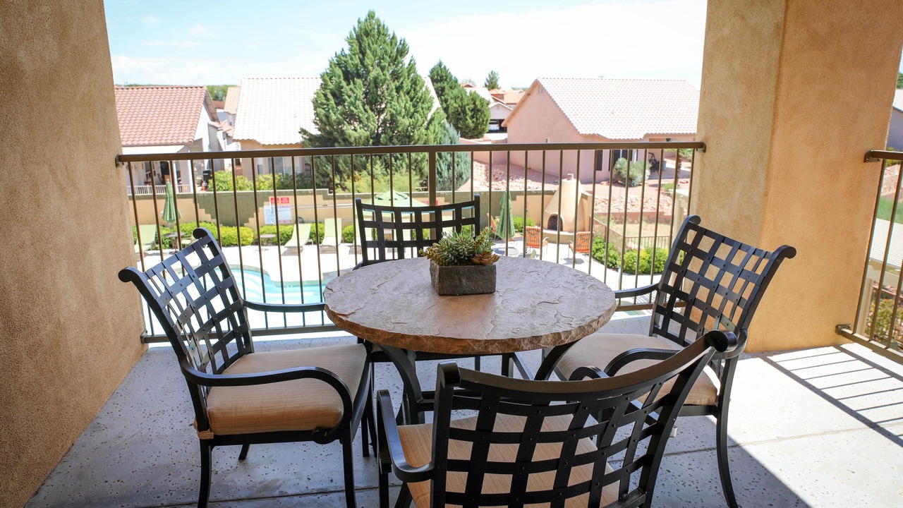 Photo of Patio Balcony in Verde Santa Fe