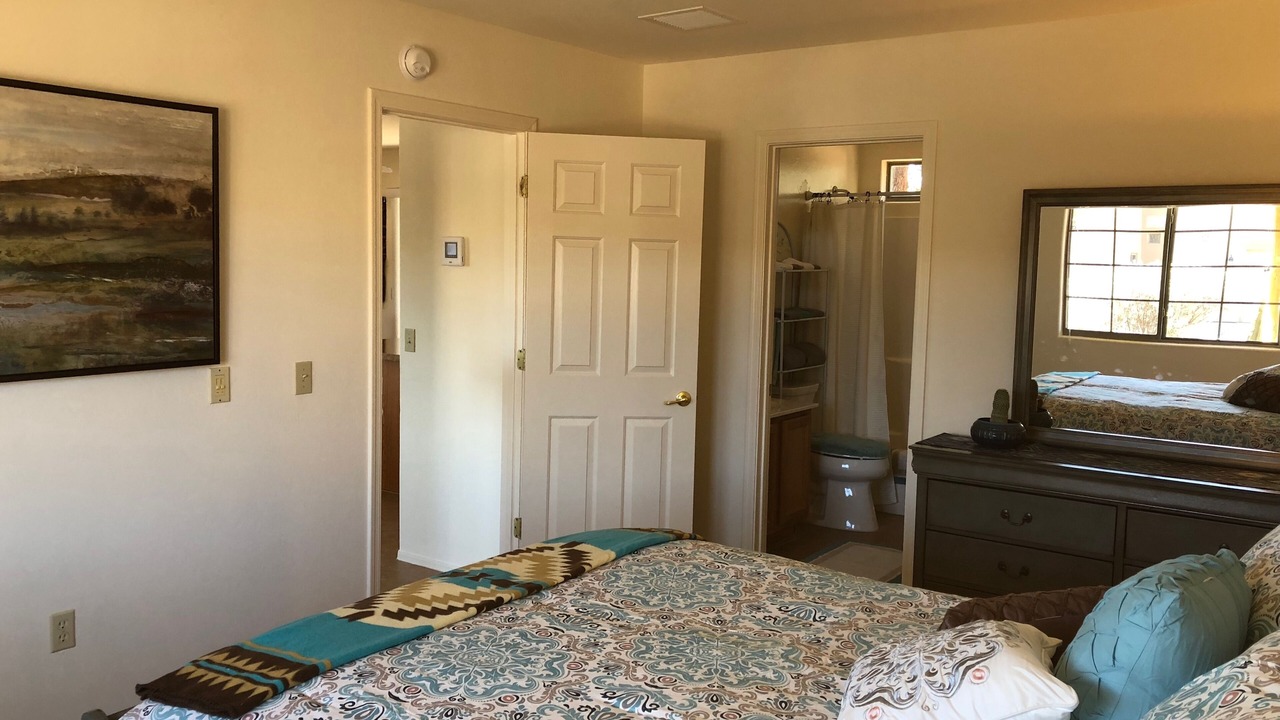Photo of Bedroom in Green Valley