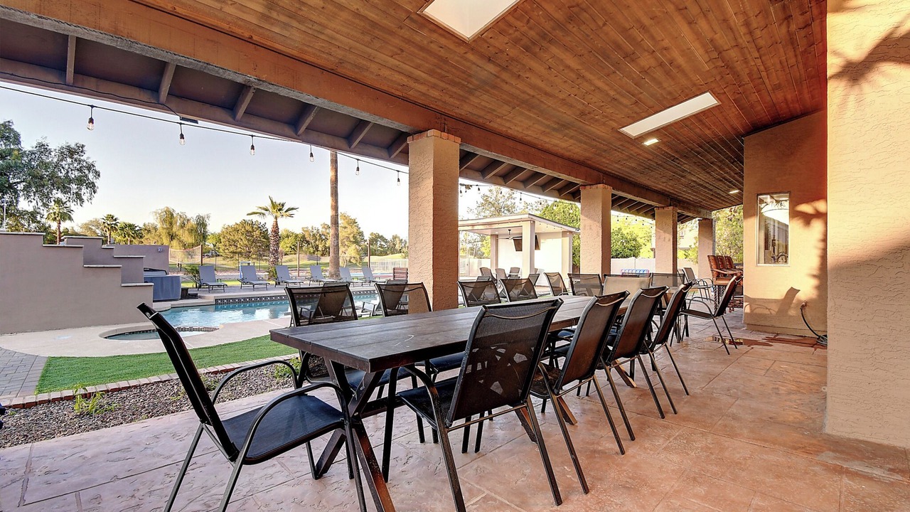 Photo of Outdoor in Paradise Valley Village