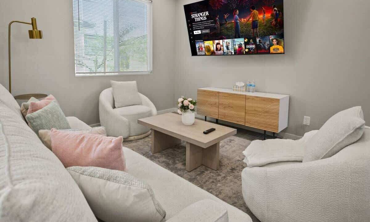 Photo of Livingroom in Glendale