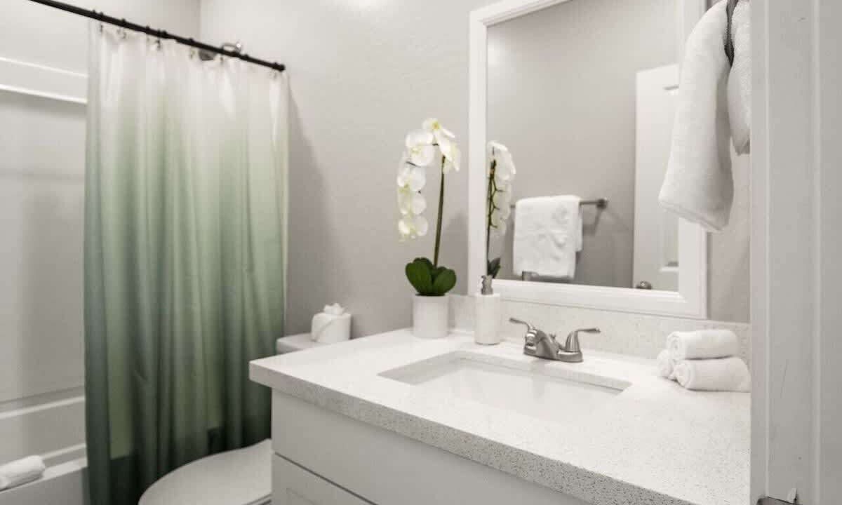 Photo of Bathroom in Glendale