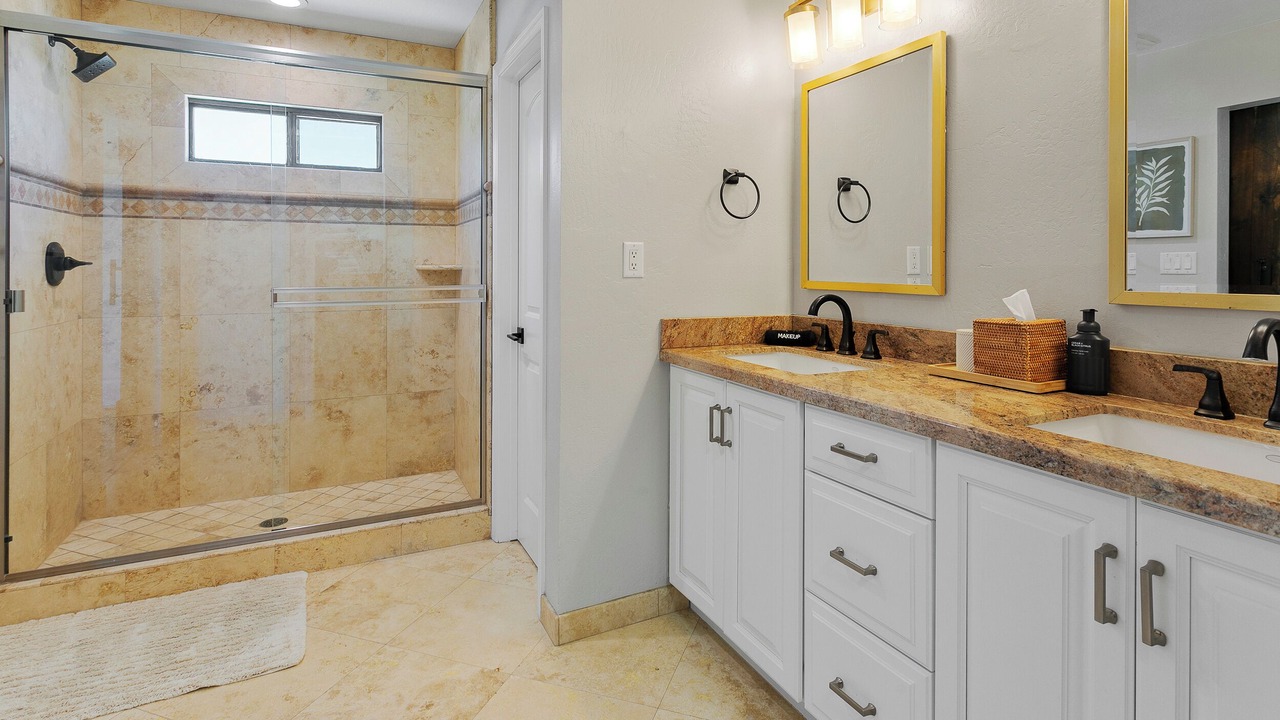 Photo of Bathroom in Raskin Estates