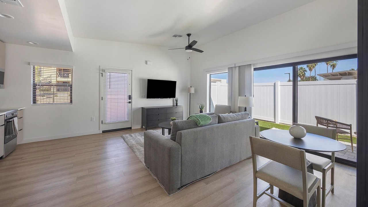 Photo of Livingroom in North Mountain