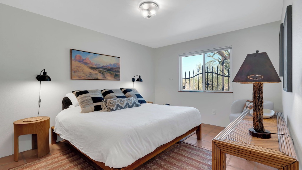 Photo of Bedroom in Picture Rocks