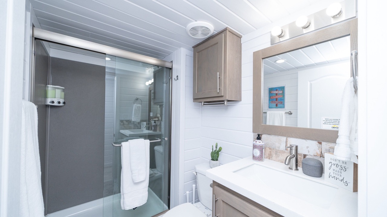 Photo of Bathroom in Parker Strip
