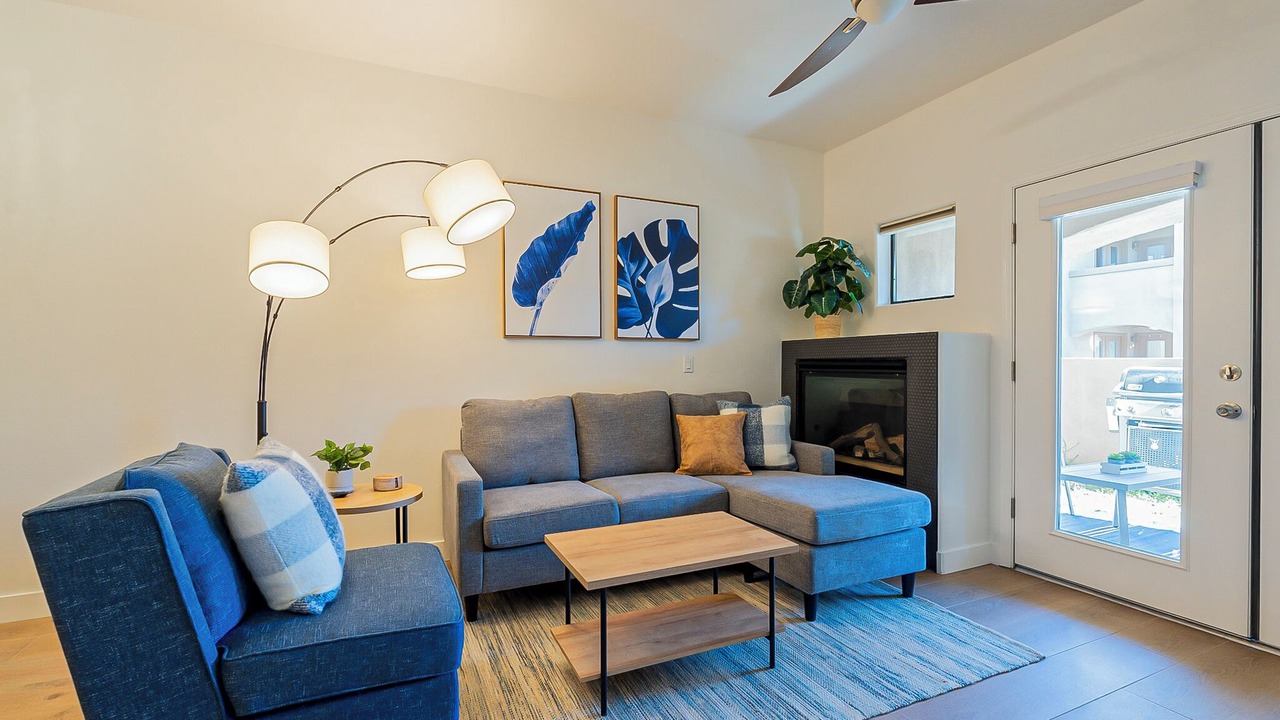 Photo of Livingroom in Scottsdale Estates Nine