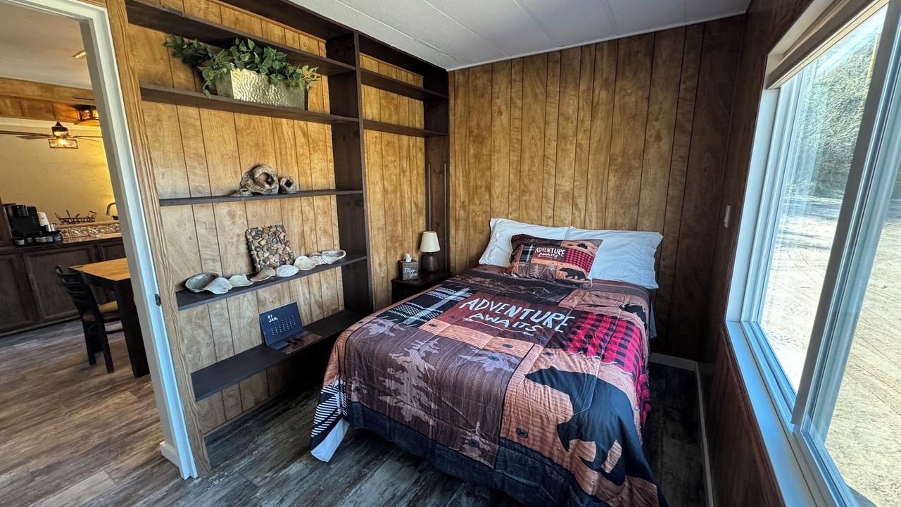 Photo of Bedroom in Rimrock