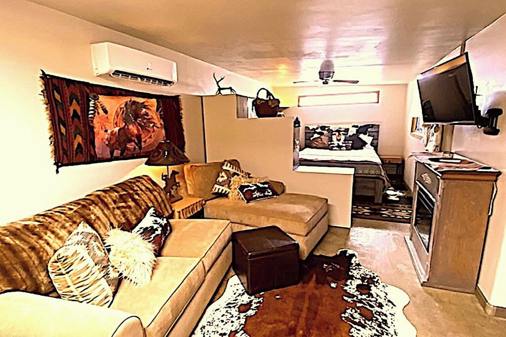 Photo of Bedroom in Desert Hills