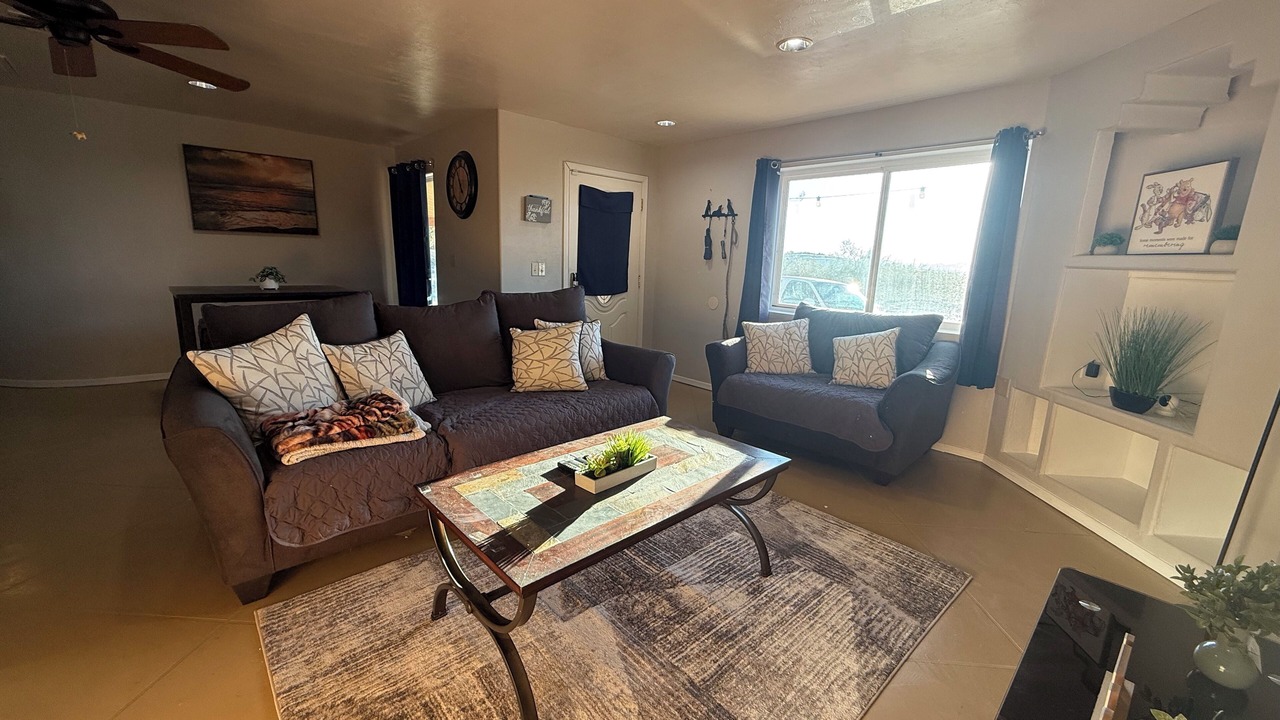 Photo of Livingroom in Drexel Heights