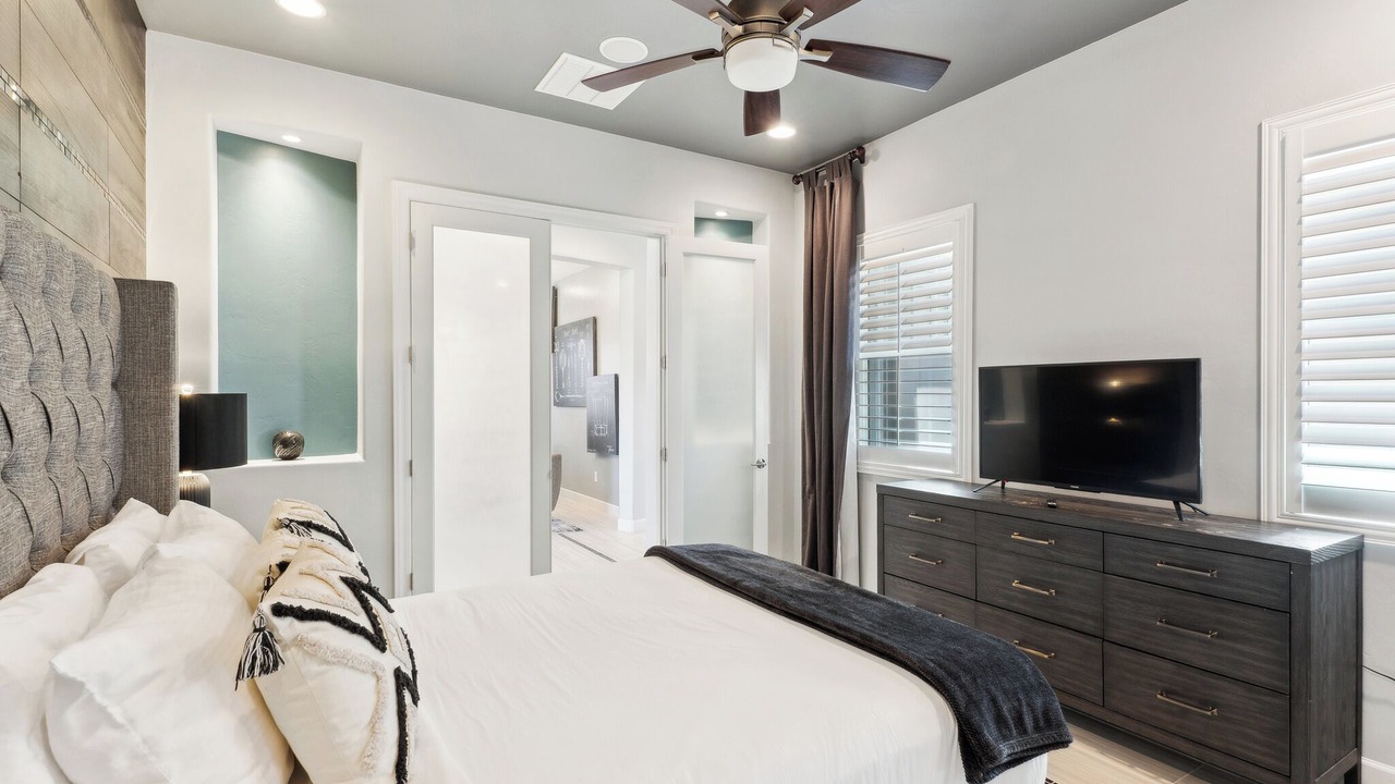 Photo of Bedroom in Dove Mountain