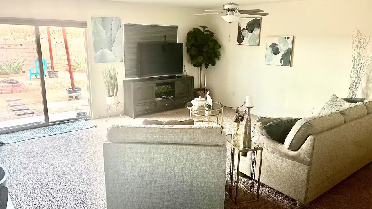 Photo of Livingroom in Tucson