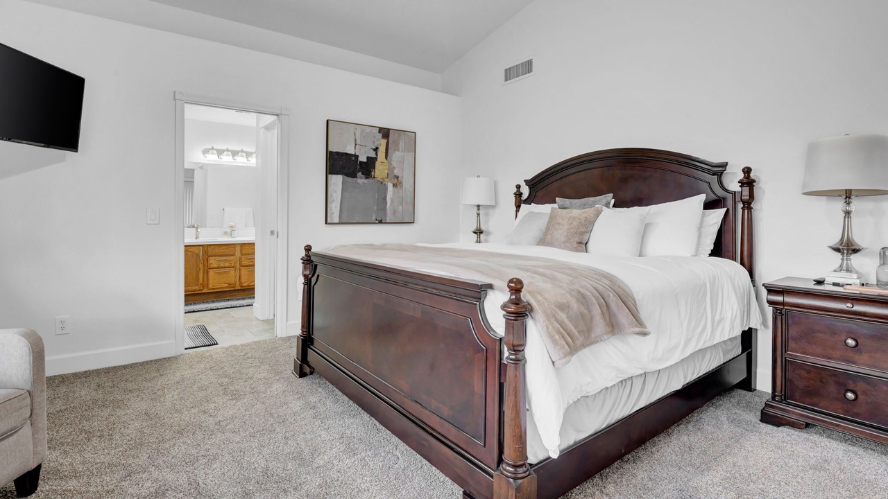 Photo of Bedroom in Arrowhead Lakes