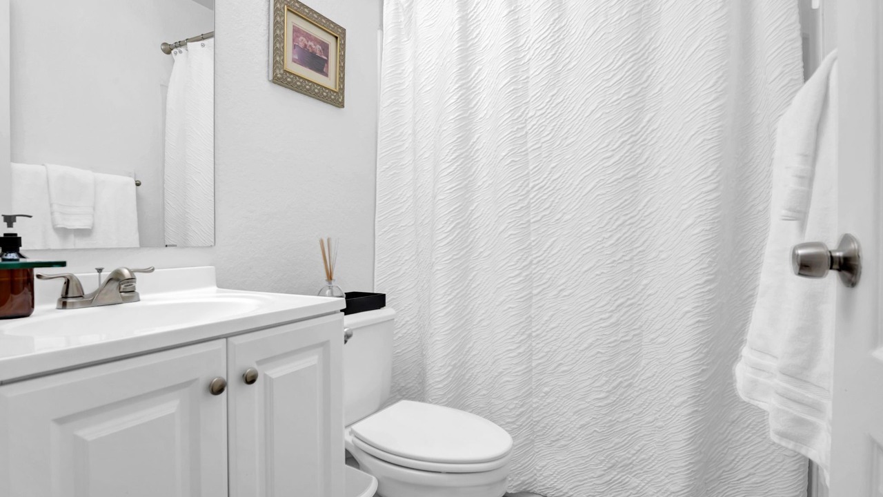 Photo of Bathroom in Arrowhead Lakes