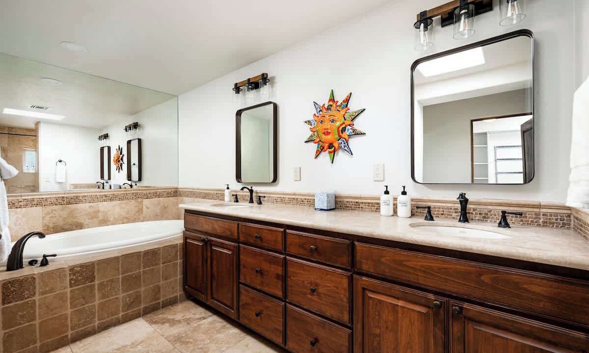 Photo of Bathroom in Central Scottsdale