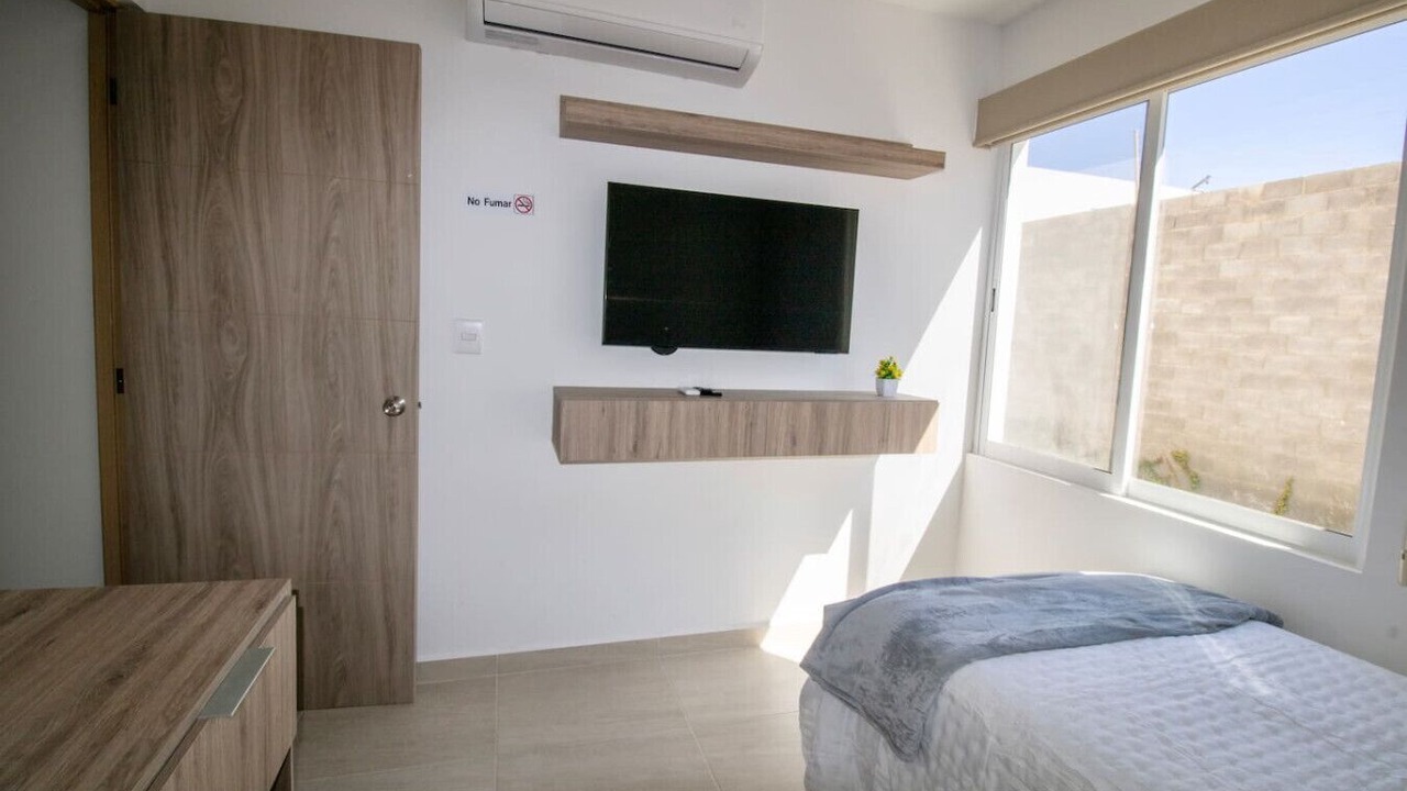 Photo of Bedroom in Cerritos