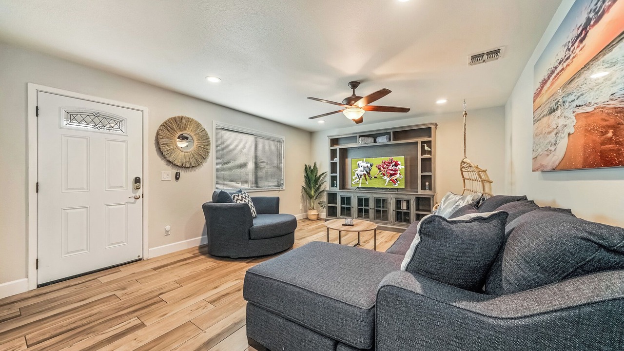 Photo of Livingroom in Pointe Scottsdale