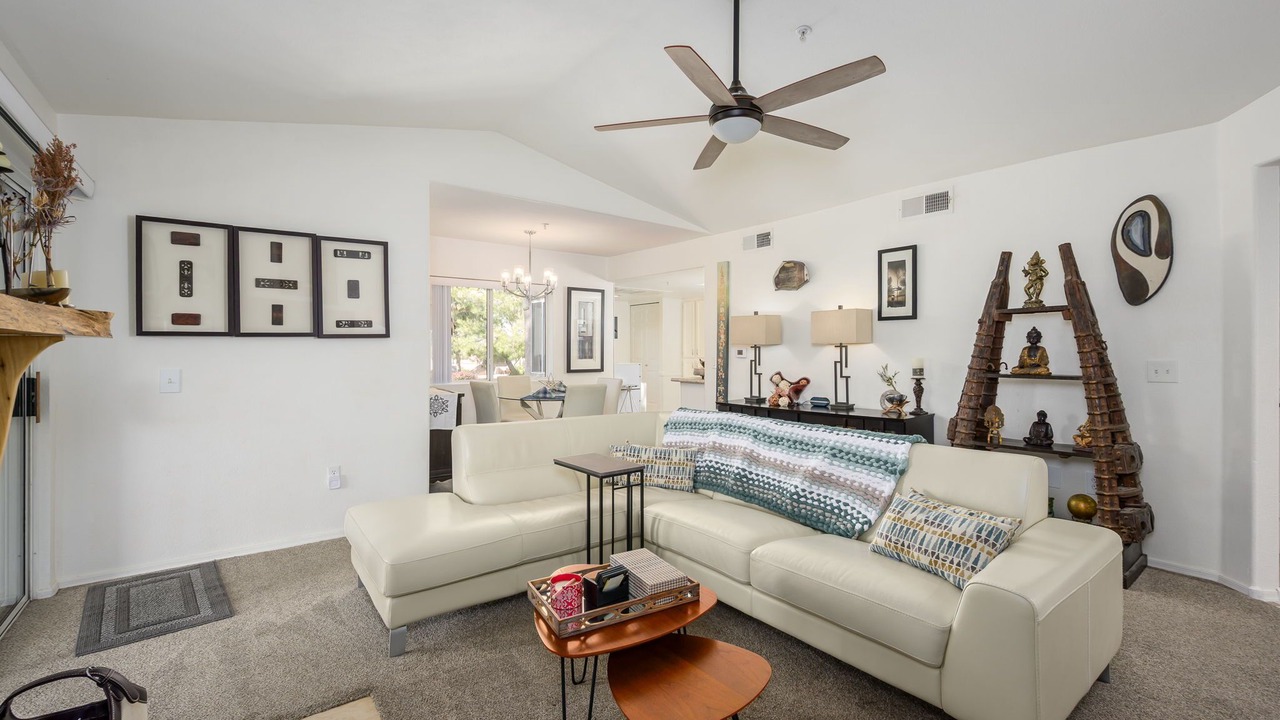 Photo of Livingroom in Villages Five