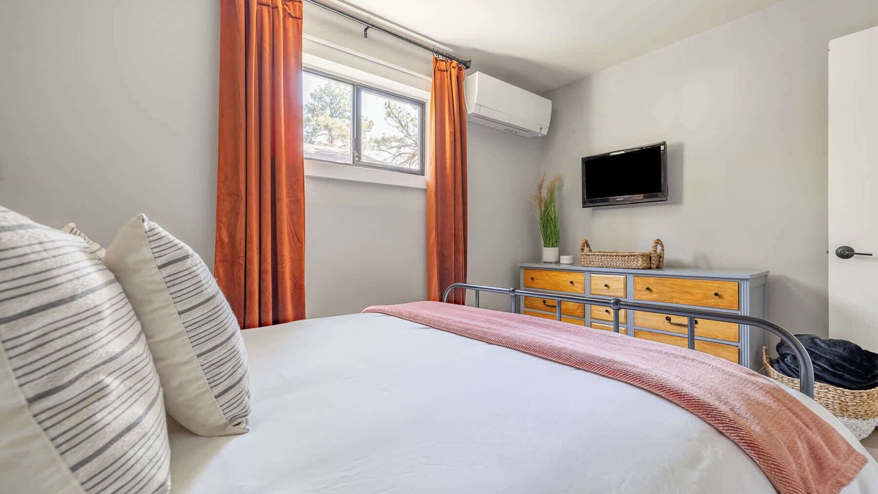 Photo of Bedroom in Flagstaff