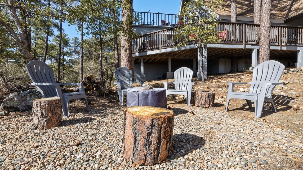 Photo of Patio Balcony in Highland Pines