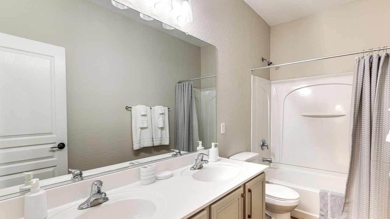 Photo of Bathroom in Surprise Farms