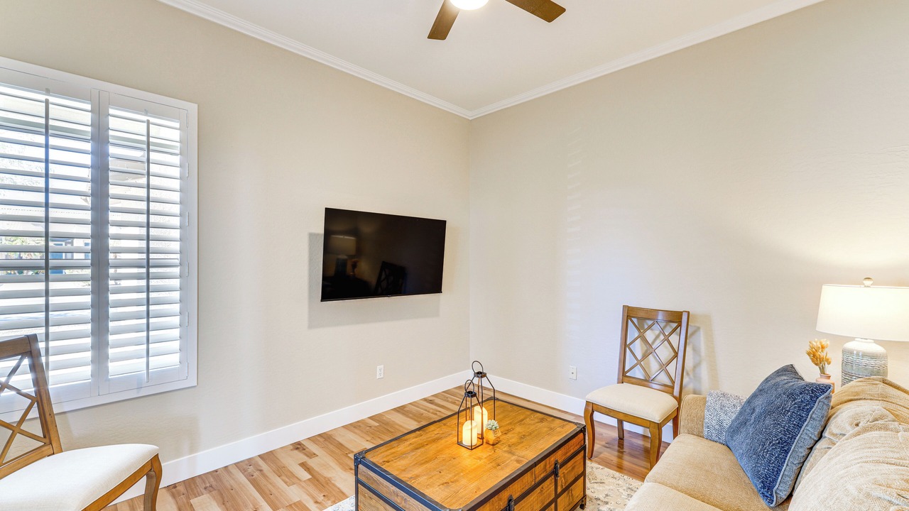 Photo of Livingroom in Surprise Farms