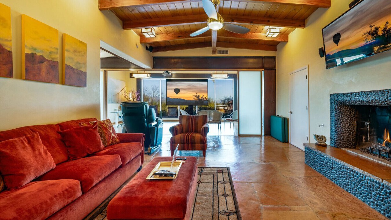 Photo of Livingroom in Tucson