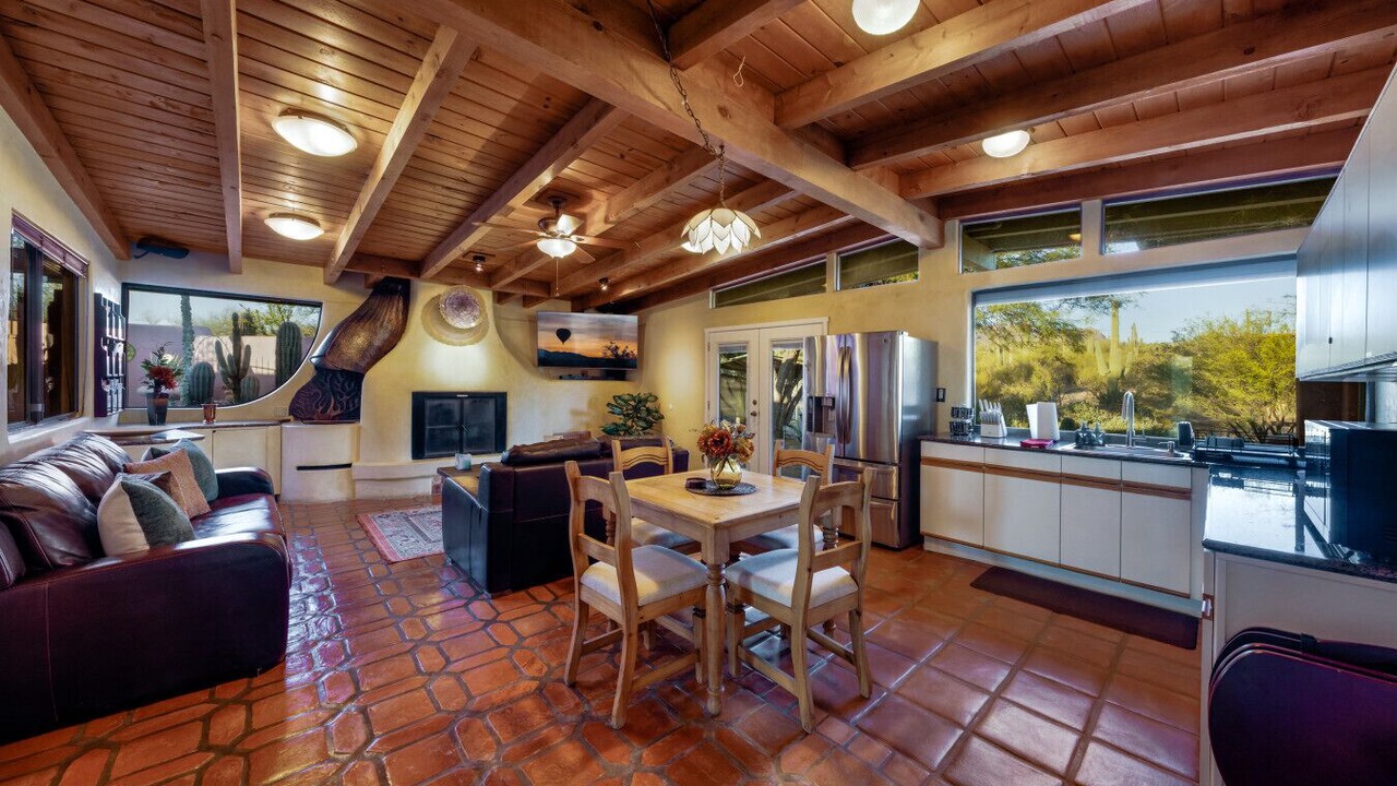 Photo of Livingroom in Tucson