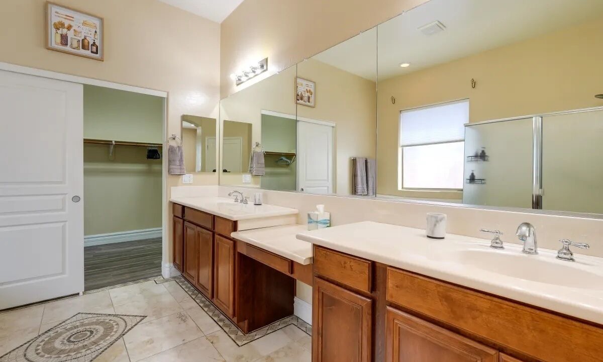 Photo of Bathroom in Norterra