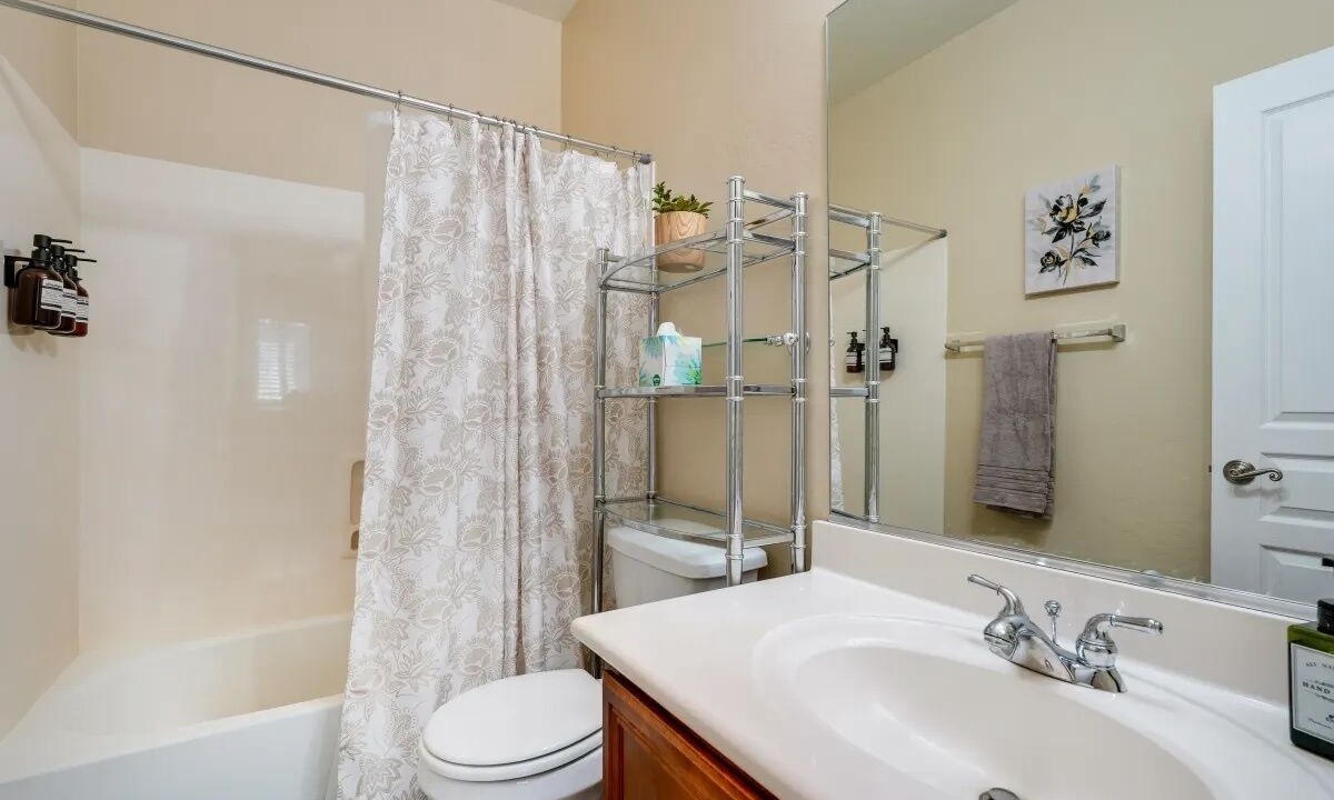 Photo of Bathroom in Norterra