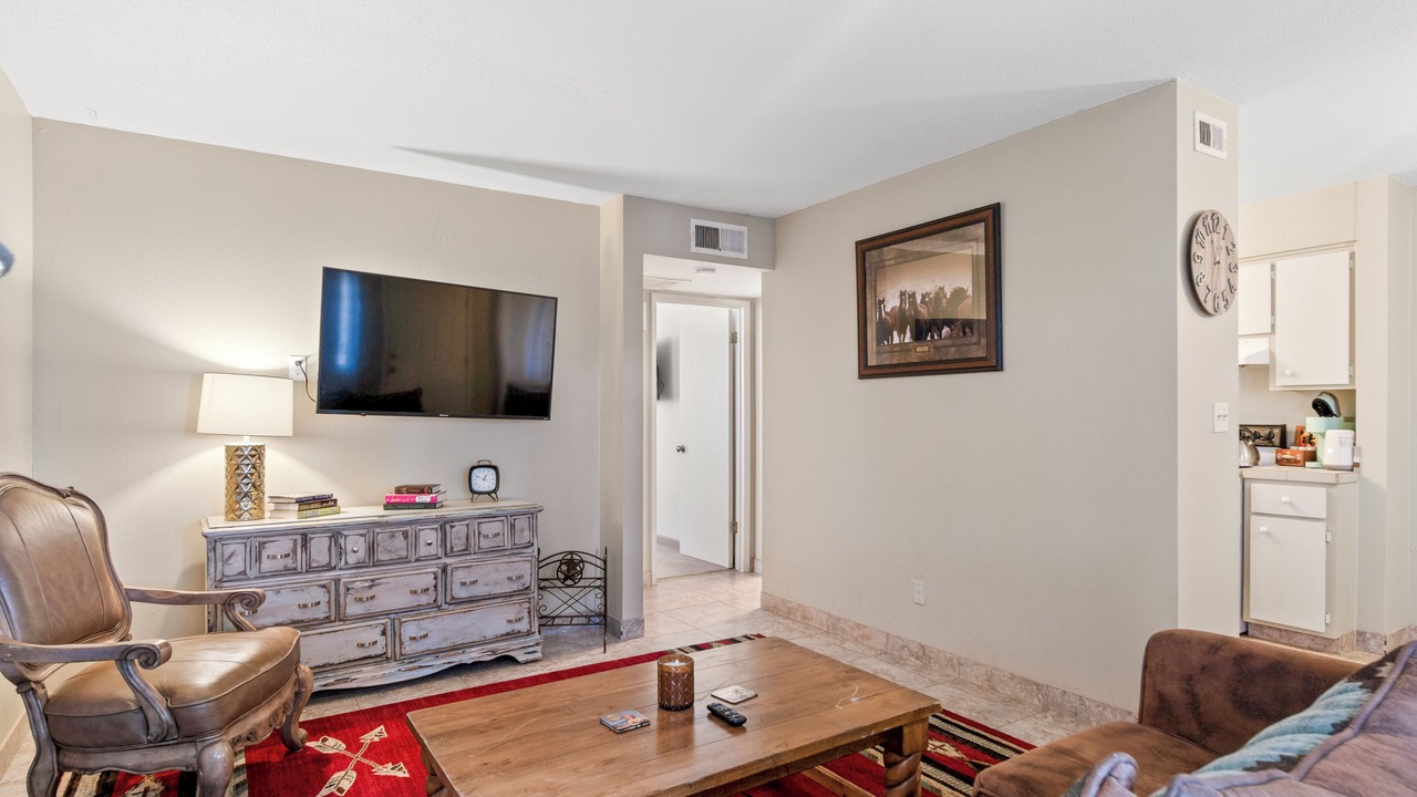 Photo of Livingroom in Wickenburg