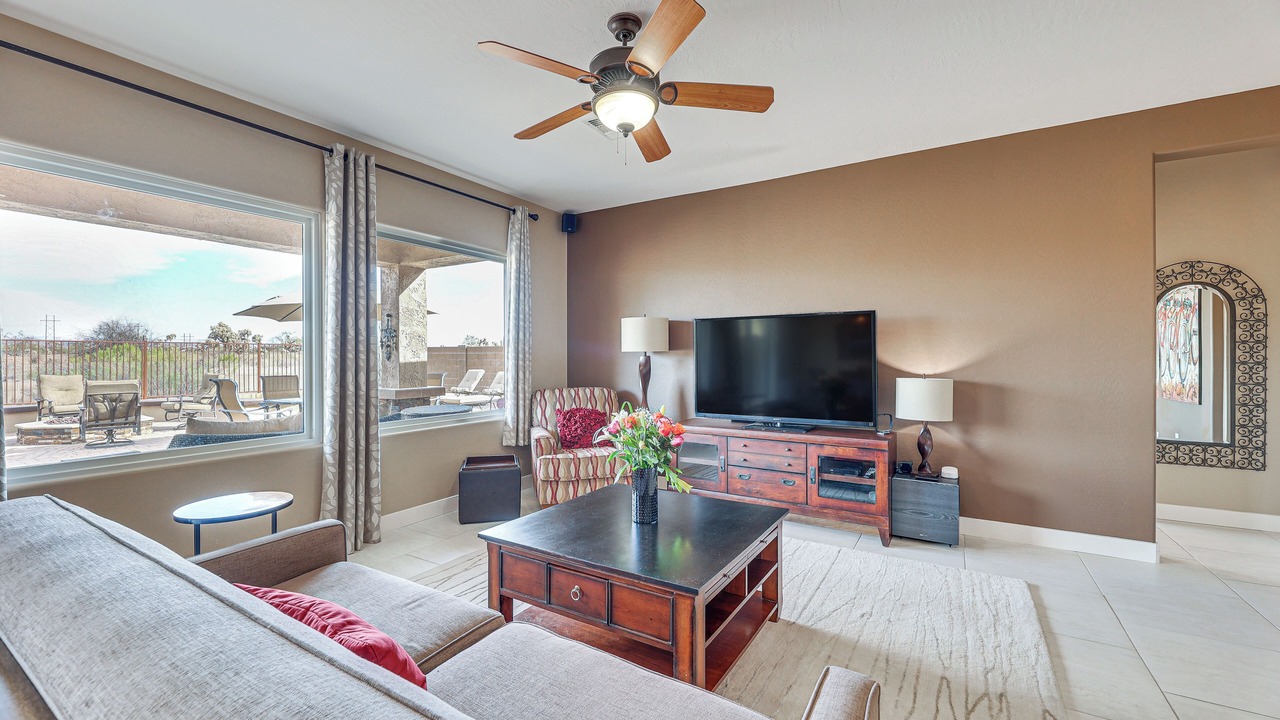 Photo of Livingroom in Gold Canyon