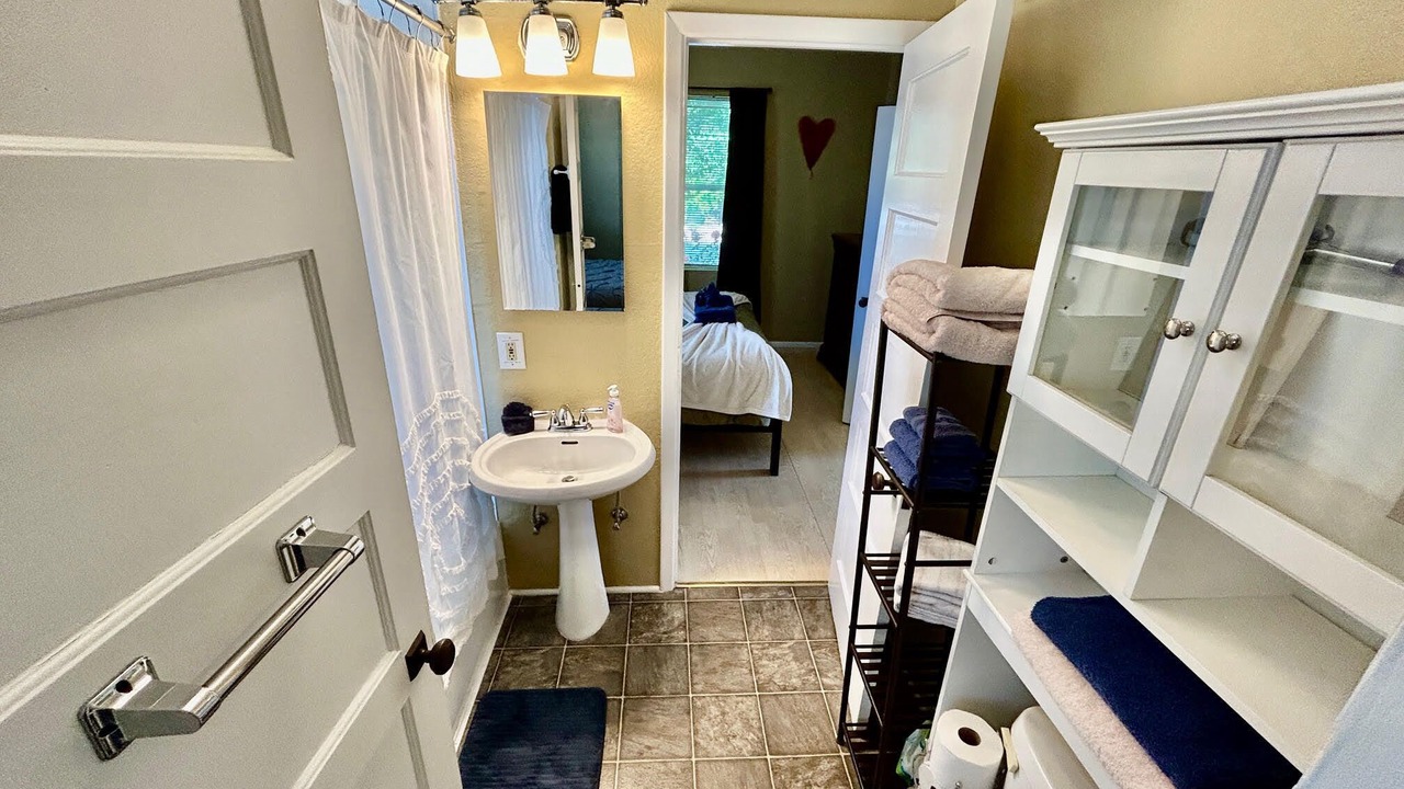Photo of Bathroom in Cottonwood