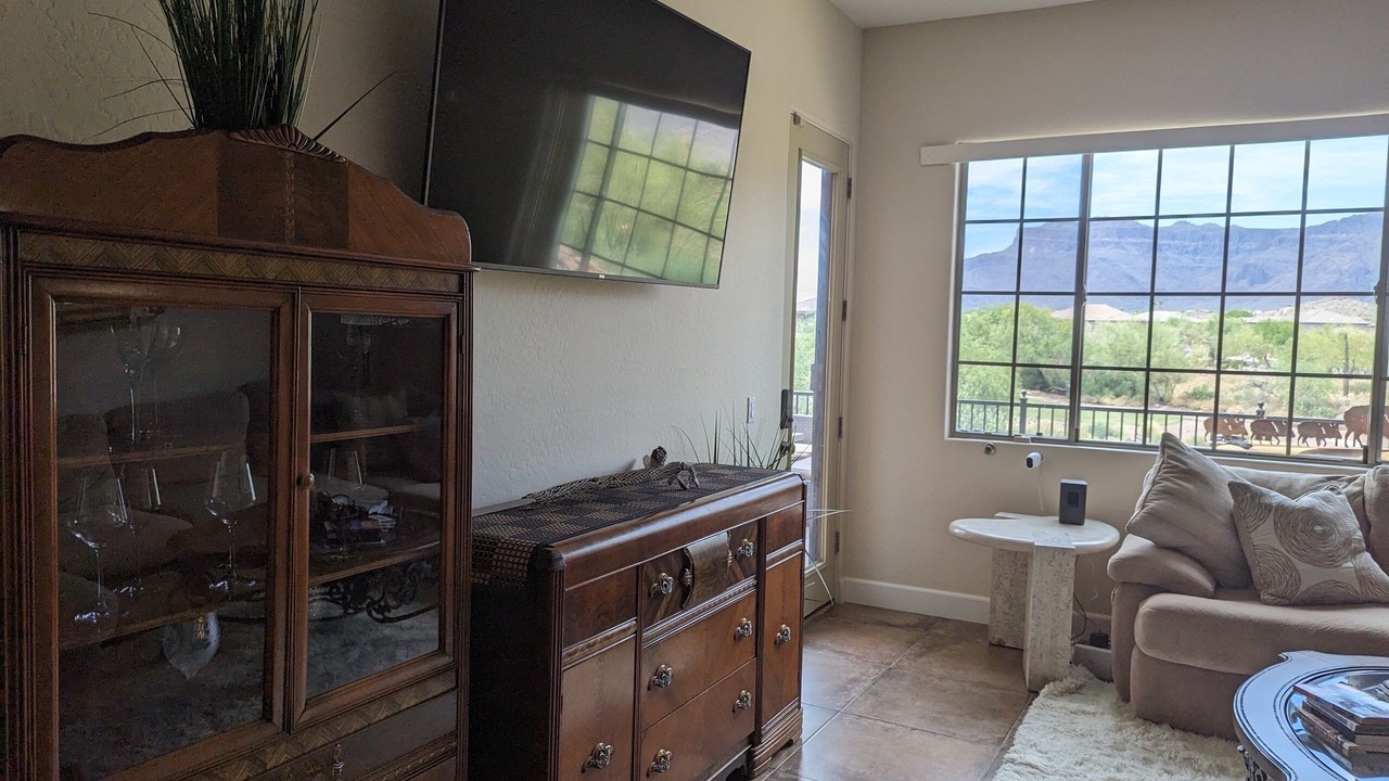 Photo of Livingroom in Gold Canyon