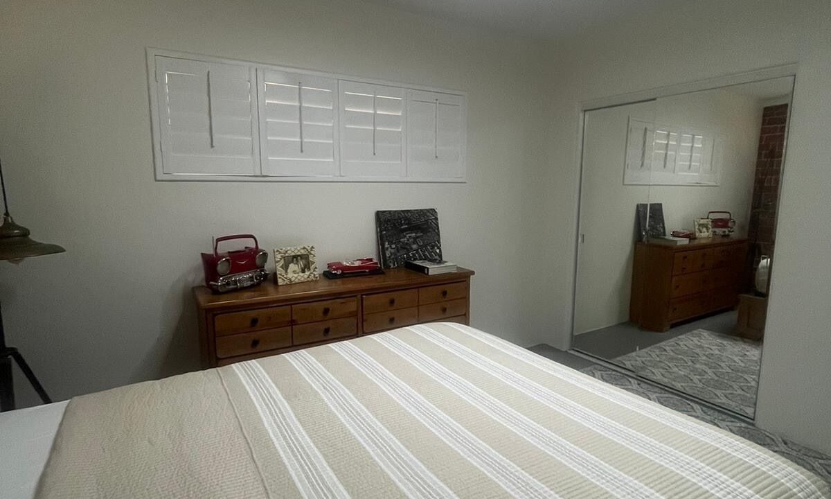 Photo of Bedroom in Campus Manor