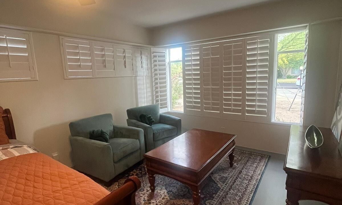 Photo of Bedroom in Campus Manor