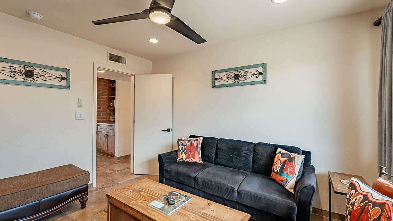 Photo of Livingroom in Bear Canyon