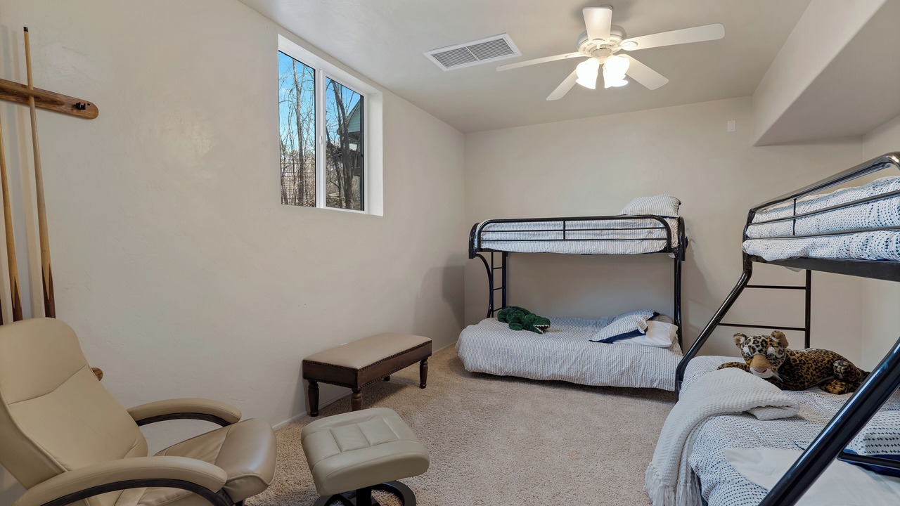 Photo of Bedroom in Summerhaven