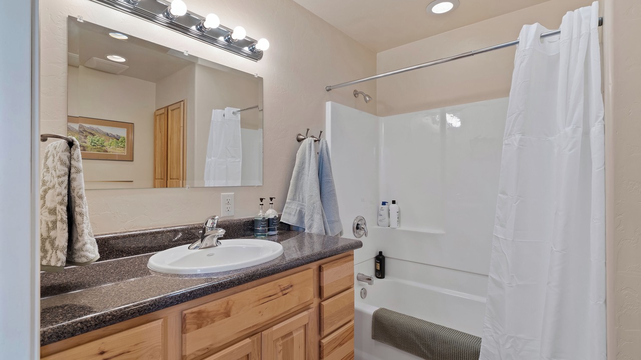 Photo of Bathroom in Summerhaven