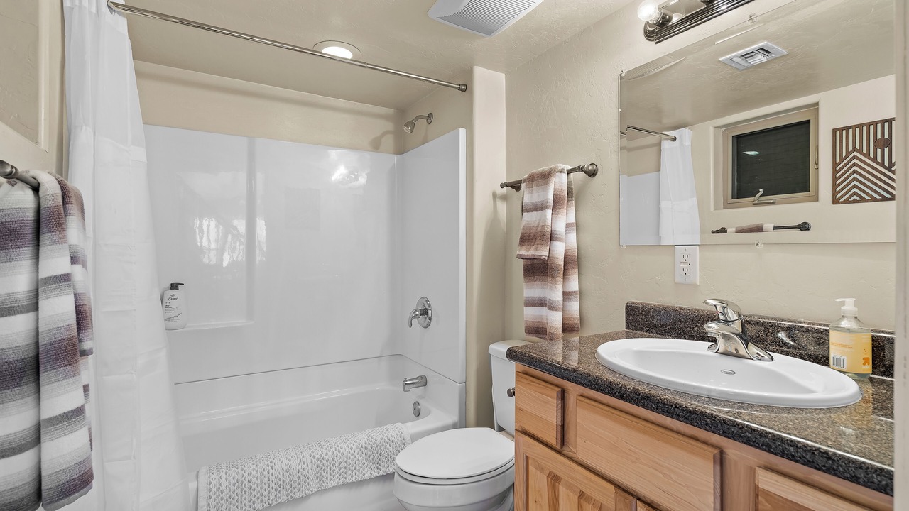 Photo of Bathroom in Summerhaven