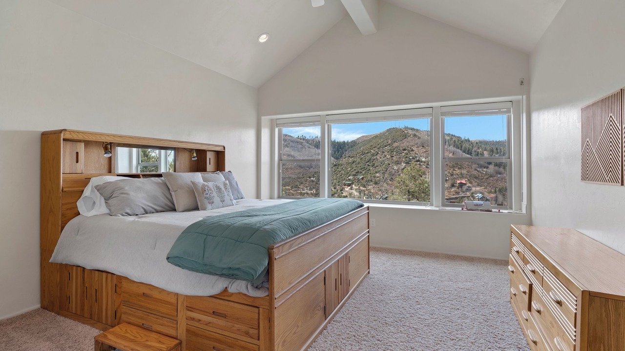 Photo of Bedroom in Summerhaven