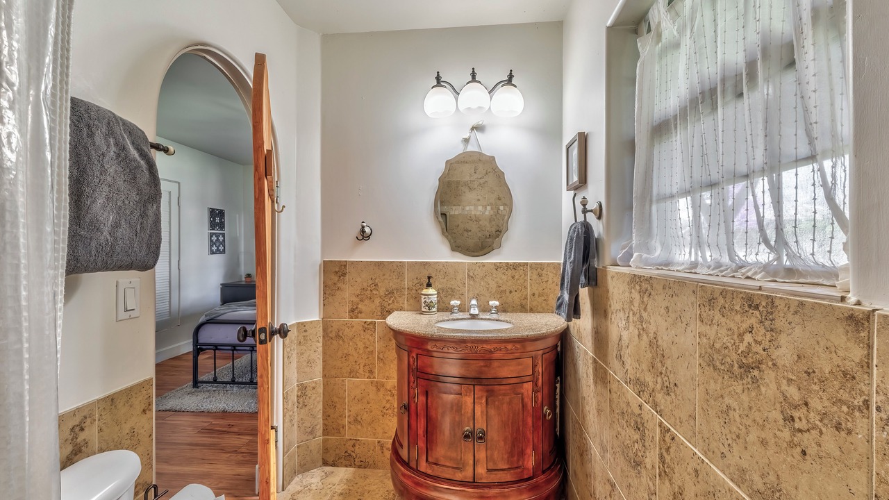 Photo of Bathroom in Cottonwood