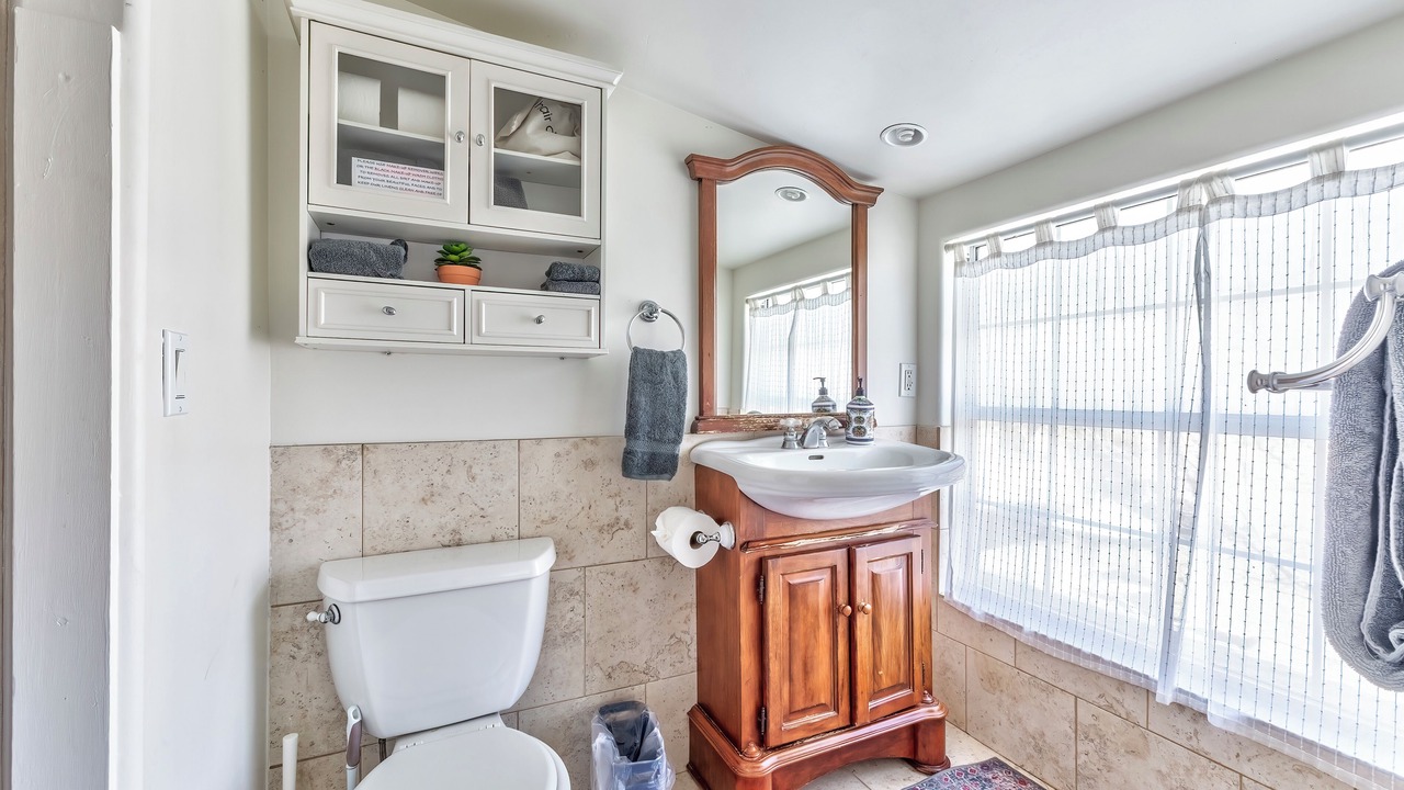 Photo of Bathroom in Cottonwood