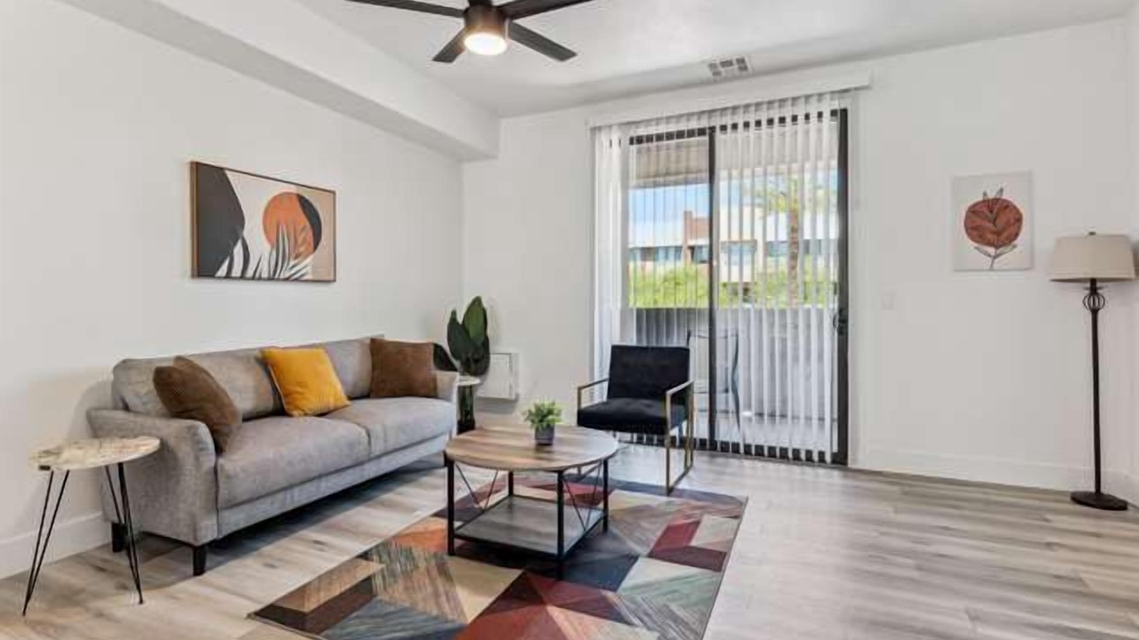 Photo of Livingroom in Glendale Sports and Entertainment District