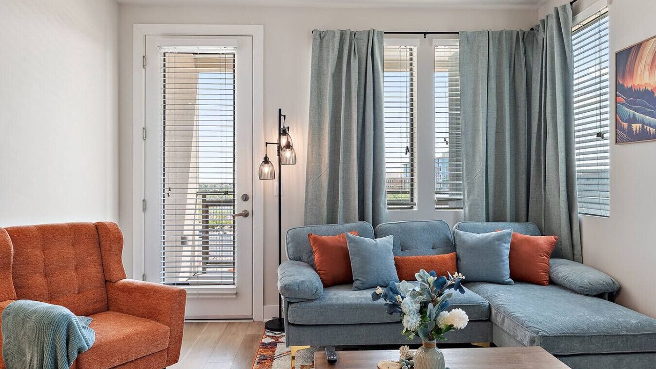 Photo of Livingroom in Papago Parkway