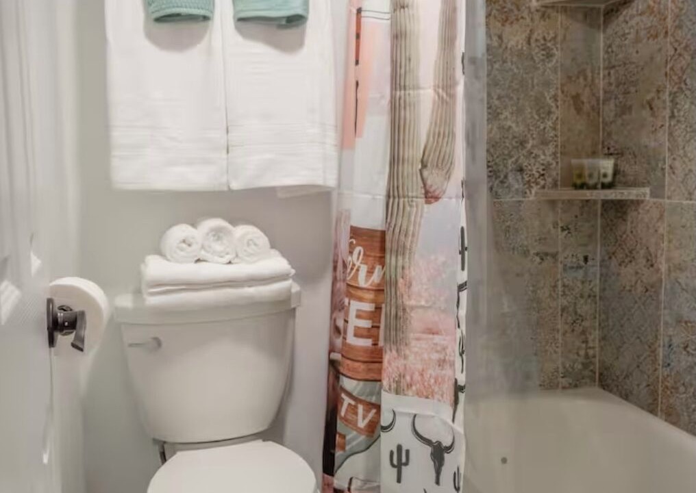 Photo of Bathroom in Scottsdale Estates Nine