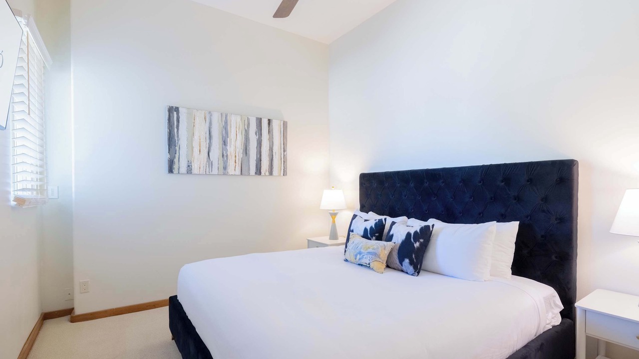 Photo of Bedroom in Pinnacle Peak