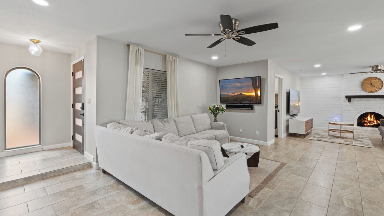 Photo of Livingroom in La Paz At Desert Springs