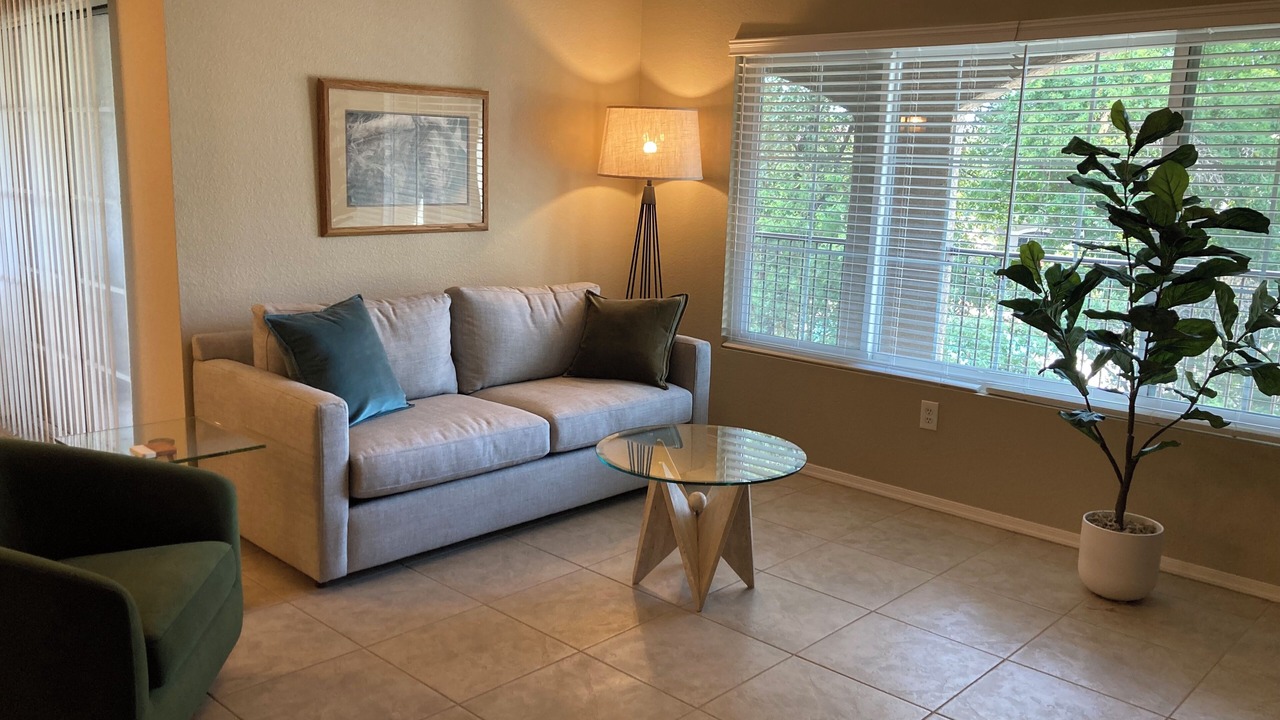Photo of Livingroom in Oro Valley