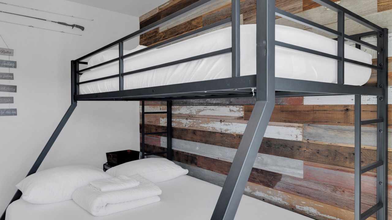 Photo of Bedroom in Summerhaven