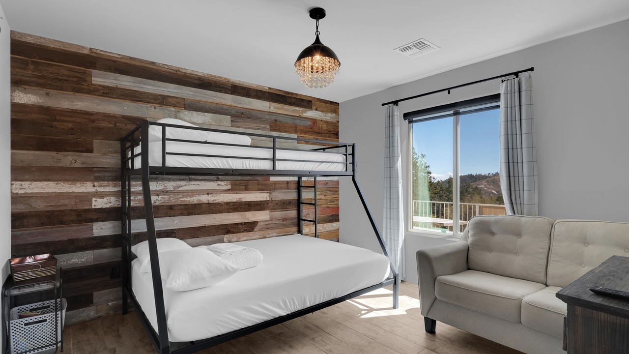 Photo of Bedroom in Summerhaven